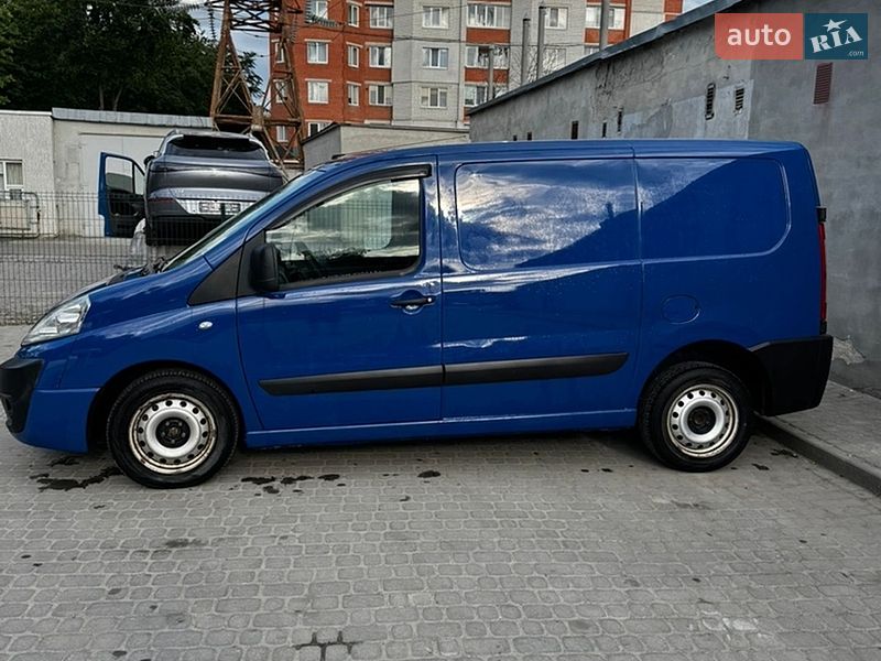 Вантажний фургон Citroen Jumpy 2011 в Тернополі