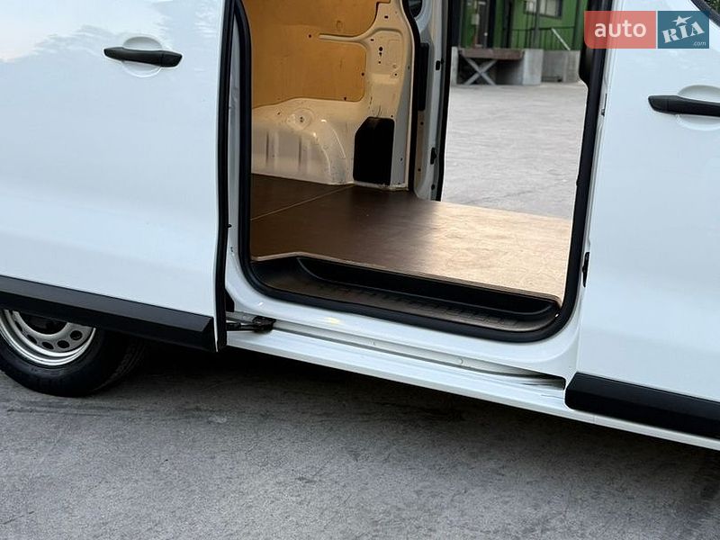 Вантажний фургон Citroen Jumpy 2021 в Дрогобичі