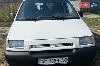 Грузопассажирский фургон Citroen Jumpy 2003 в Бердичеве