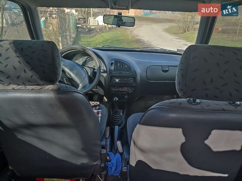 Хэтчбек Citroen Saxo 1999 в Новом Роздоле