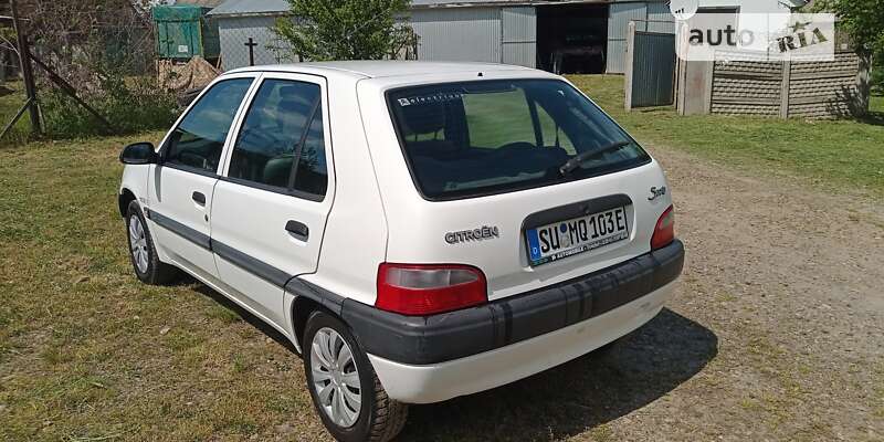 Хетчбек Citroen Saxo 2000 в Чернівцях