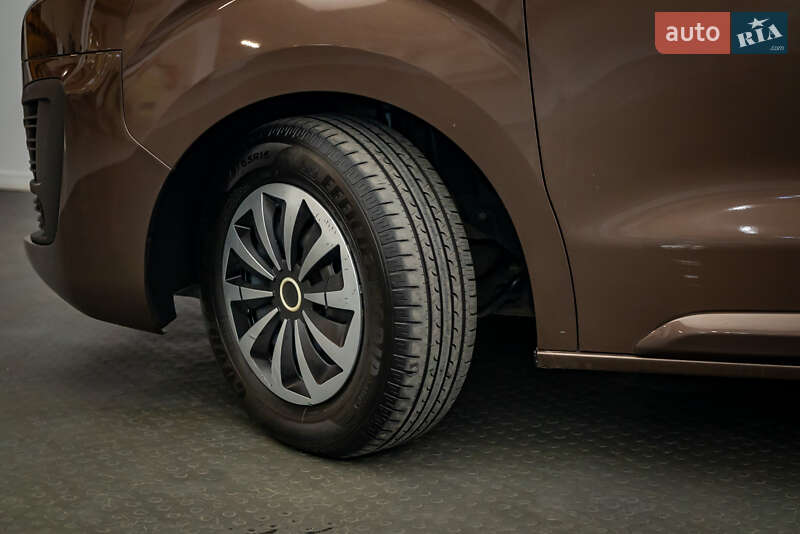 Минивэн Citroen SpaceTourer 2017 в Киеве