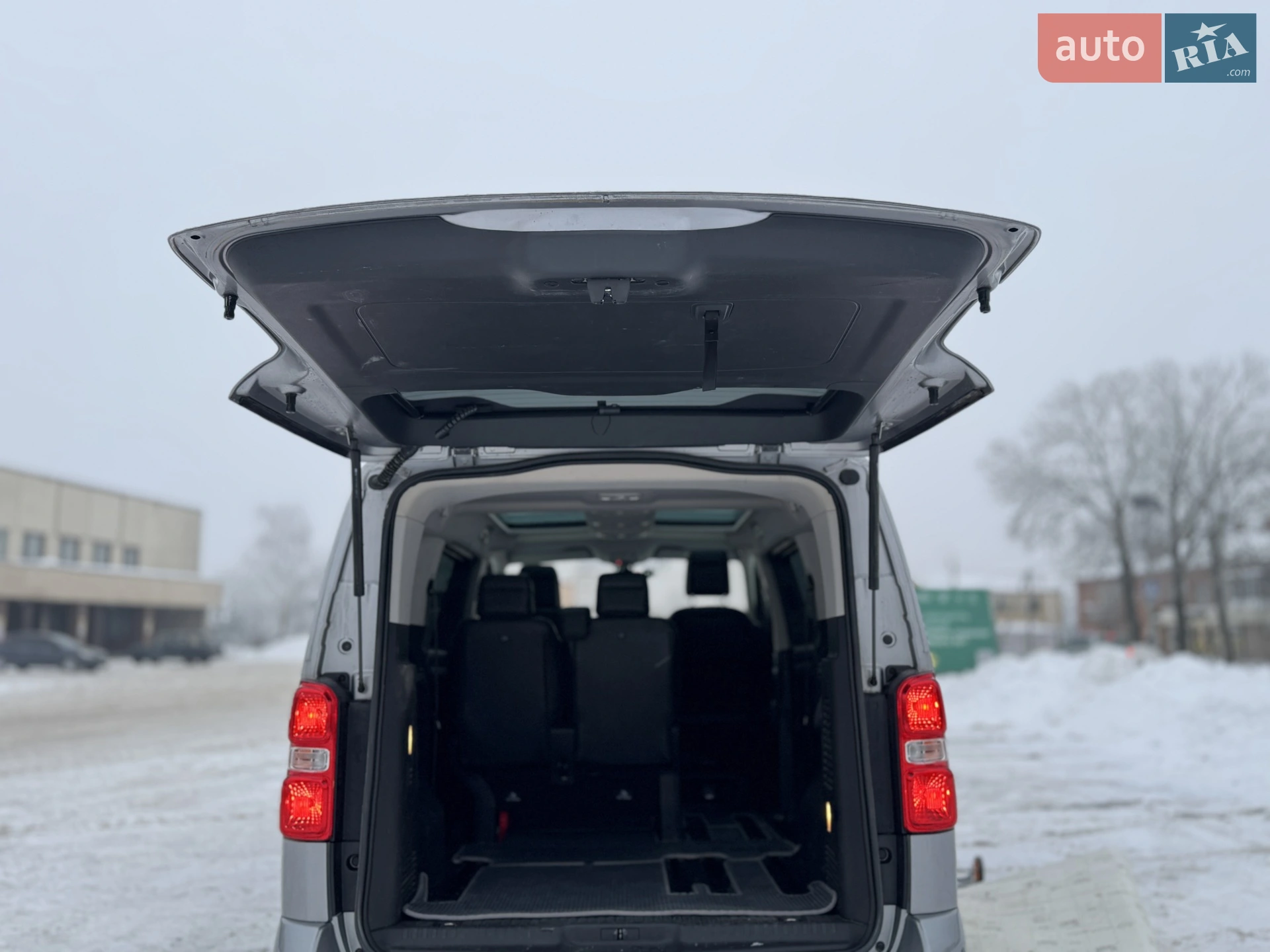 2021 Citroen Spacetourer - мініатюра 17