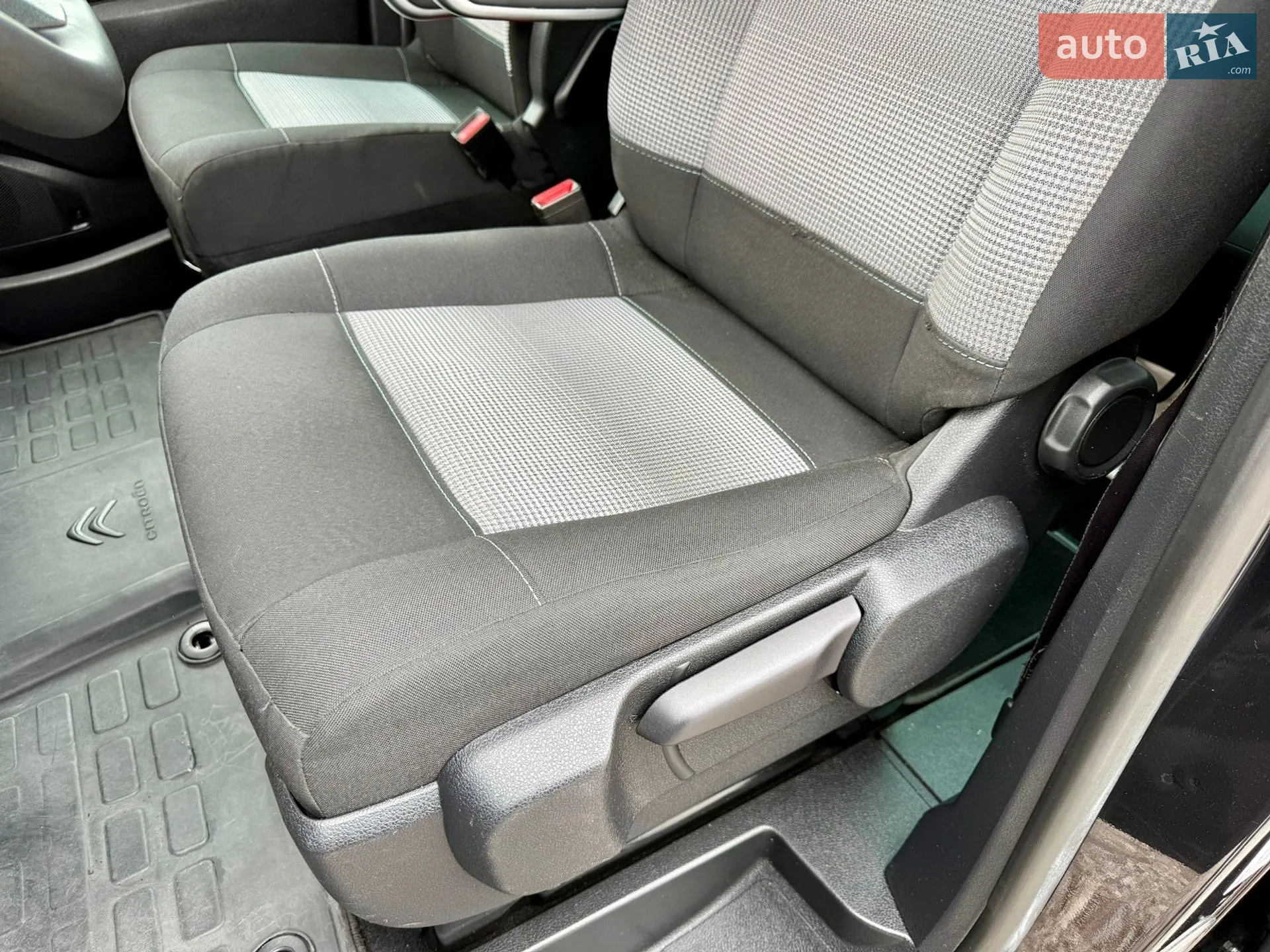 2017 Citroen Spacetourer - мініатюра 16