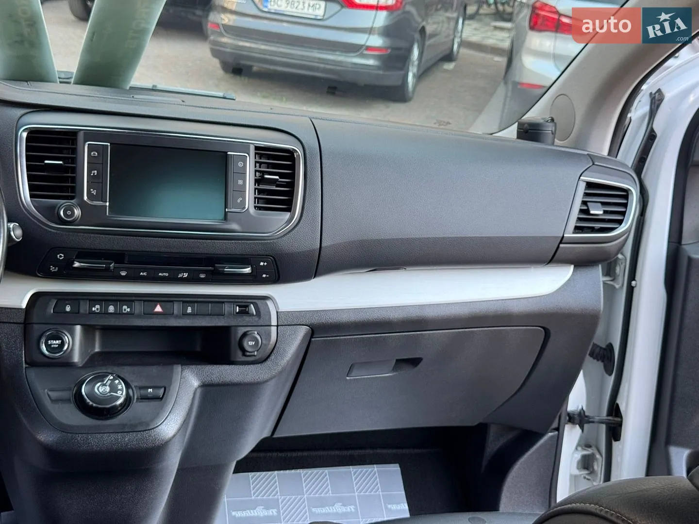 2017 Citroen Spacetourer - мініатюра 128