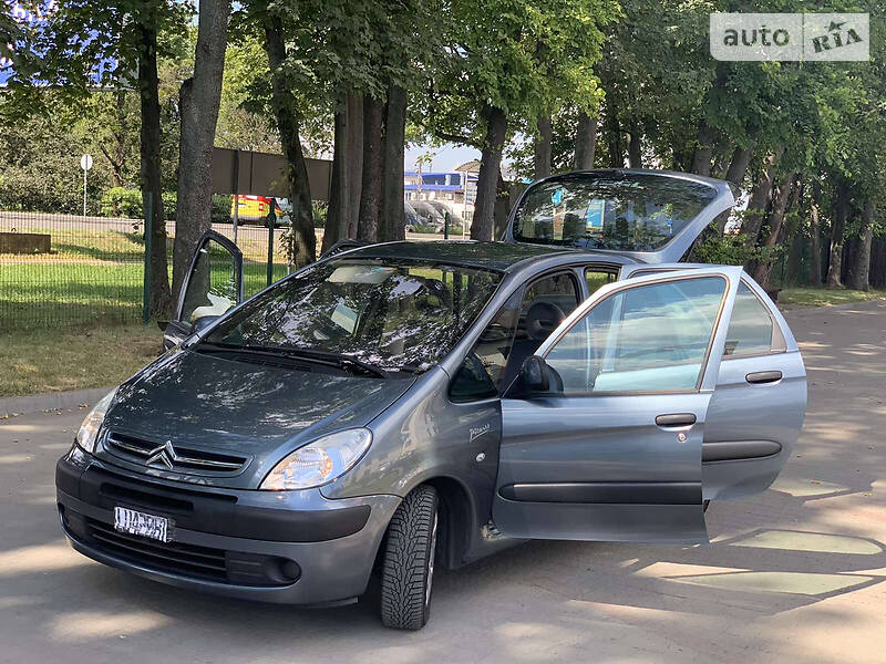 Універсал Citroen Xsara Picasso 2010 в Стрию