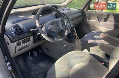 Минивэн Citroen Xsara Picasso 2002 в 