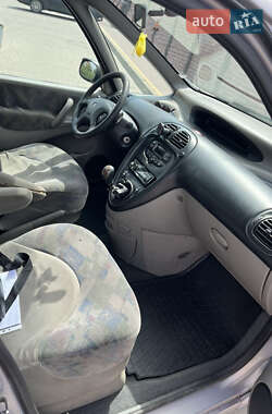 Минивэн Citroen Xsara Picasso 2000 в 