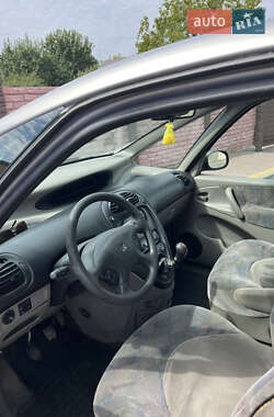 Минивэн Citroen Xsara Picasso 2000 в 
