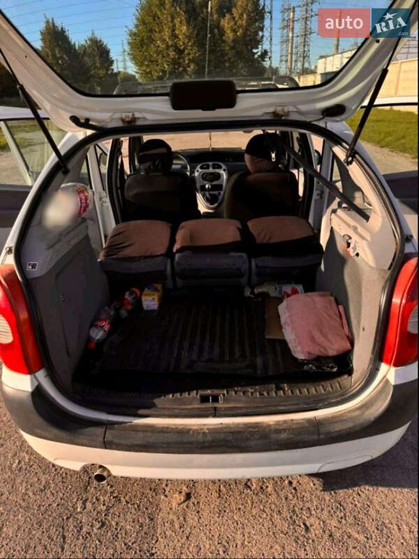 Мінівен Citroen Xsara Picasso 2010 в Здолбуніві фото 12 Мінівен Citroen Xsara Picasso 2010 в Здолбуніві