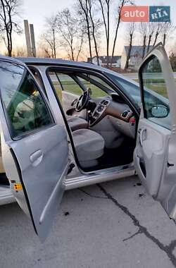 Мінівен Citroen Xsara Picasso 2005 в  фото 5 Мінівен Citroen Xsara Picasso 2005 в