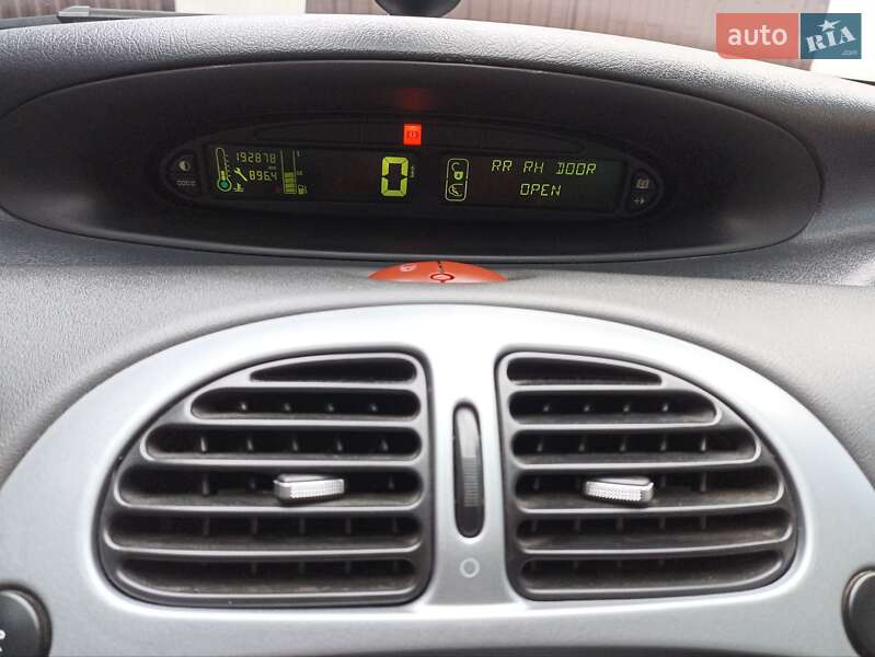 Минивэн Citroen Xsara Picasso 2008 в Баре фото 2 Минивэн Citroen Xsara Picasso 2008 в Баре