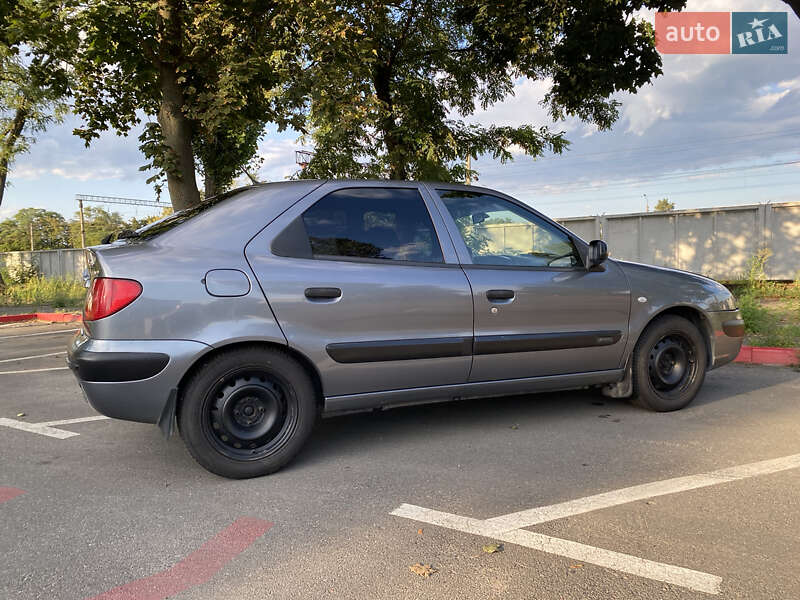 Хетчбек Citroen Xsara 2004 в 