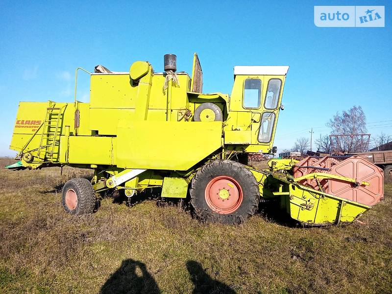 Claas Dominator 85
