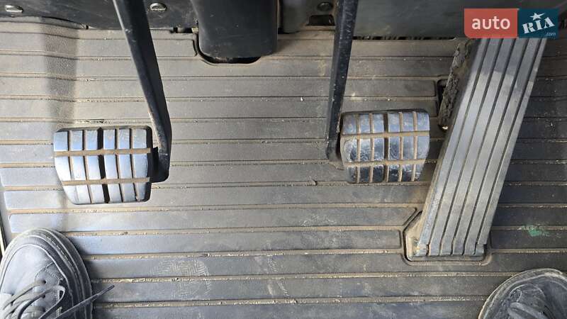 Вилочный погрузчик Clark CGP 1997 в Луцке