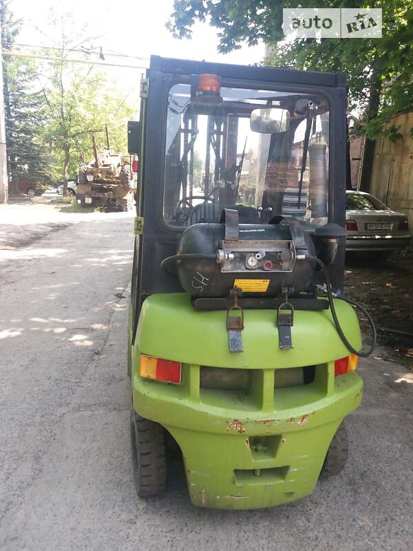 Вилочный погрузчик Clark CMP 2000 в Львове