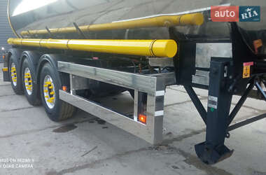 Цистерна Clayton Commercial S1 2002 в 