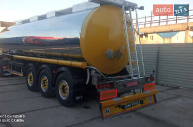 Цистерна Clayton Commercial S1 2002 в 