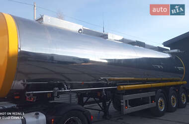 Цистерна Clayton Commercial S1 2002 в Житомире