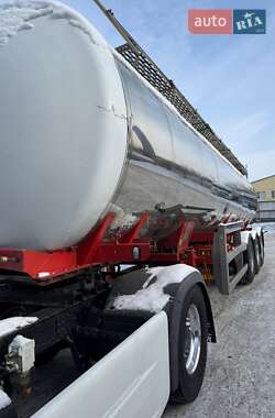 Цистерна полуприцеп Clayton Commercial S1 1996 в Тернополе