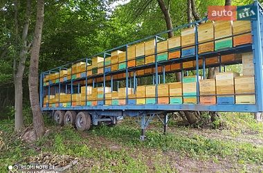 Бортовой полуприцеп Coder D3N34S 1993 в Тыврове