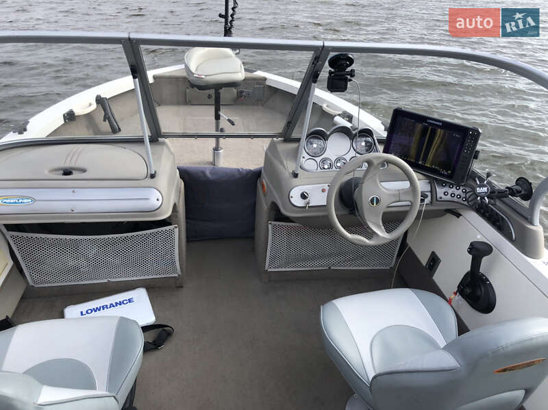 Лодка Crestliner Serenity 2005 в Борисполе фото 5 Лодка Crestliner Serenity 2005 в Борисполе