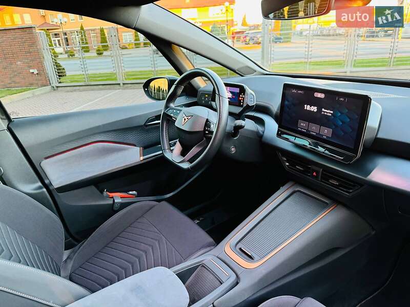 Хэтчбек Cupra Born 2022 в Мукачево