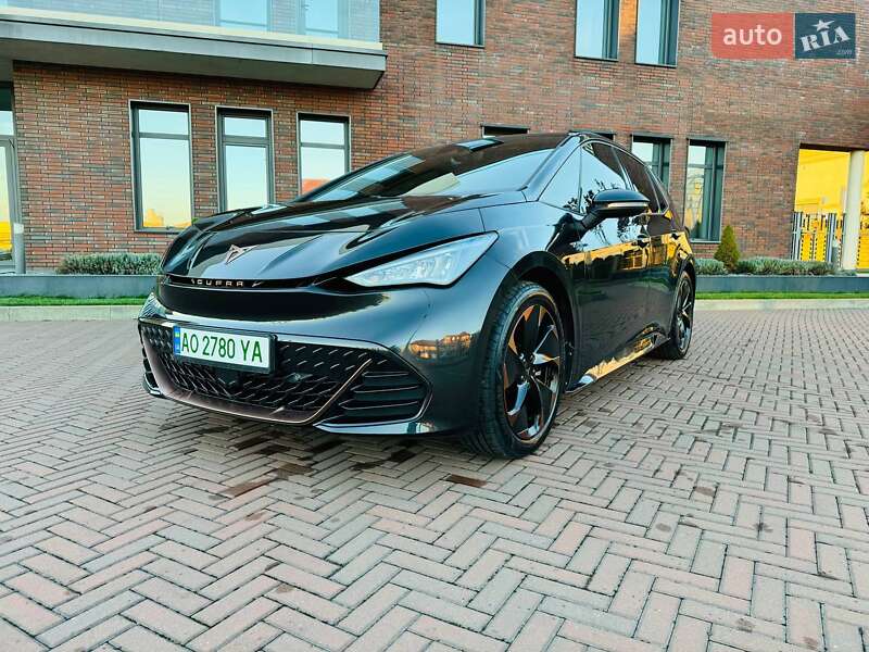 Хэтчбек Cupra Born 2022 в Мукачево