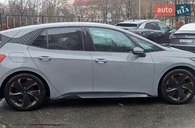 Хэтчбек Cupra Born 2022 в 