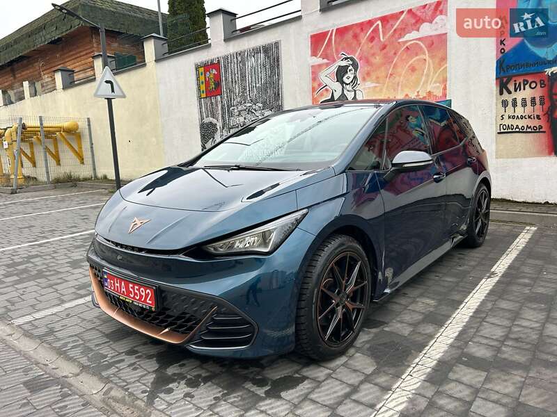 Хэтчбек Cupra Born 2022 в 