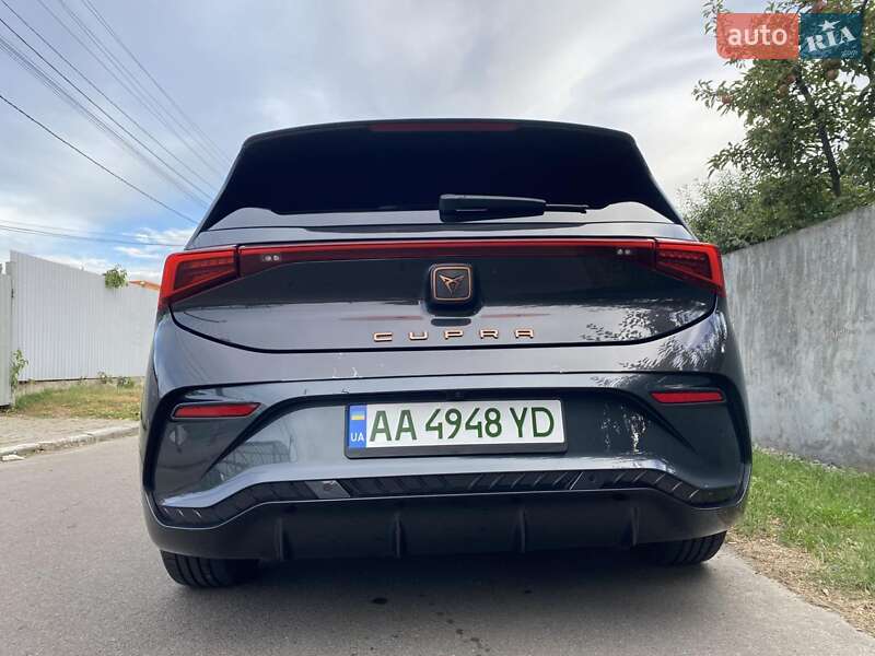 Хэтчбек Cupra Born 2023 в Киеве