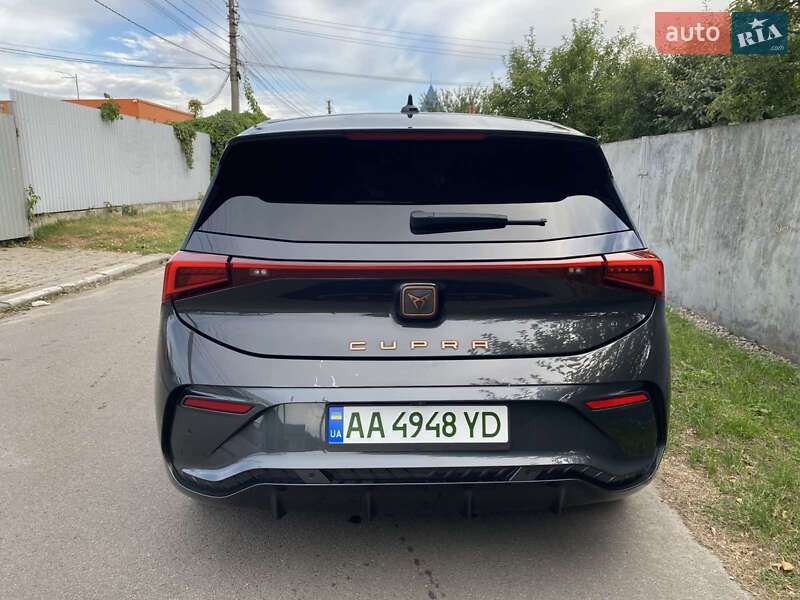 Хэтчбек Cupra Born 2023 в Киеве