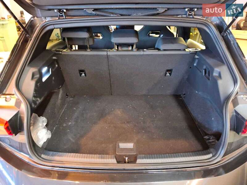 Хетчбек Cupra Born 2022 в Києві фото 26 Хетчбек Cupra Born 2022 в Києві