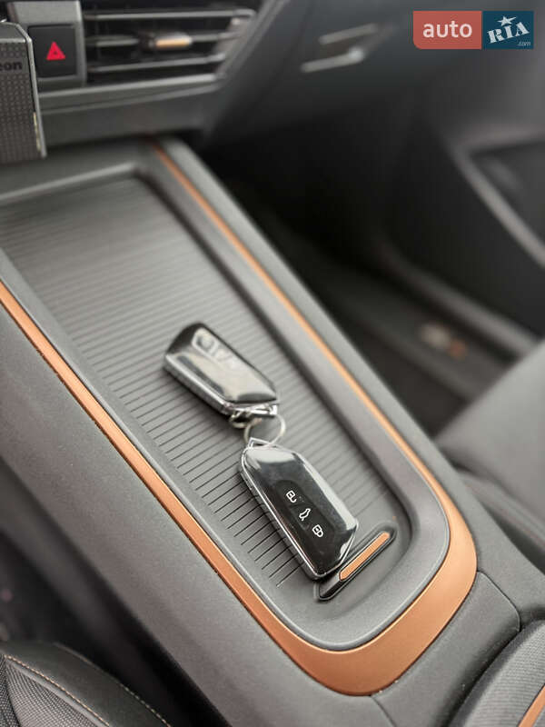 Хэтчбек Cupra Born 2022 в Ивано-Франковске