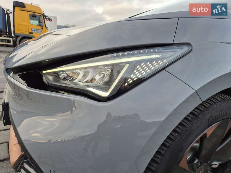 Хэтчбек Cupra Born 2024 в Мукачево