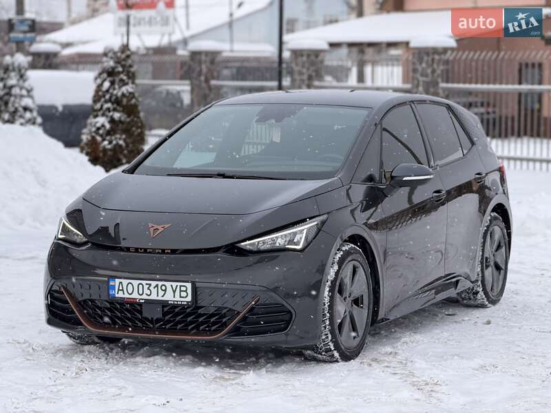 Хэтчбек Cupra Born 2022 в Мукачево