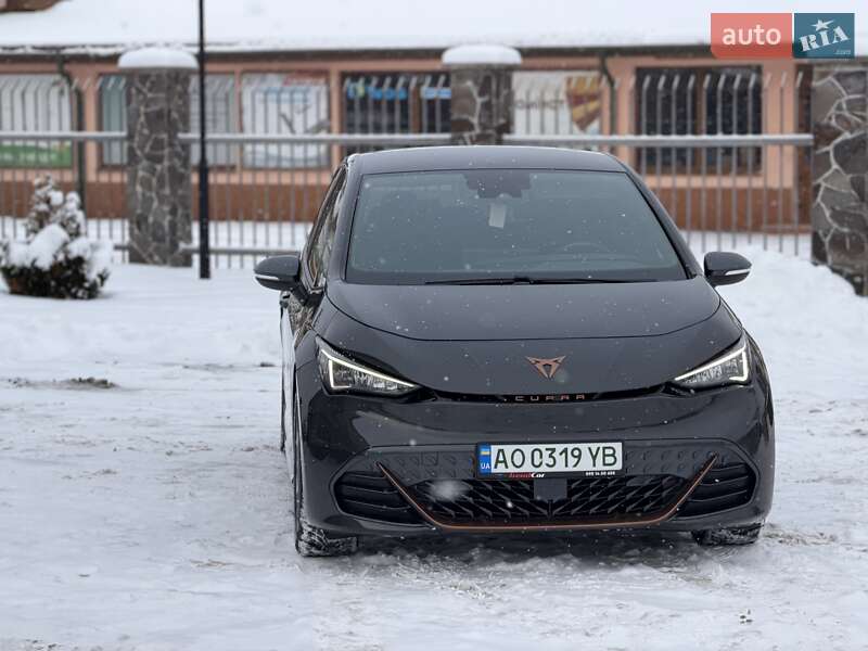Хэтчбек Cupra Born 2022 в Мукачево