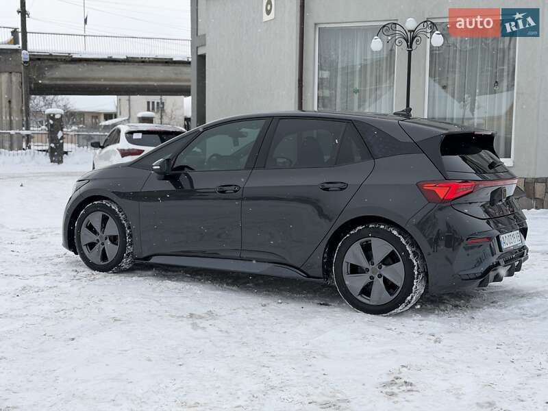 Хэтчбек Cupra Born 2022 в Мукачево