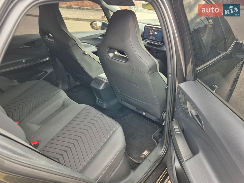 Хэтчбек Cupra Born 2023 в Ровно