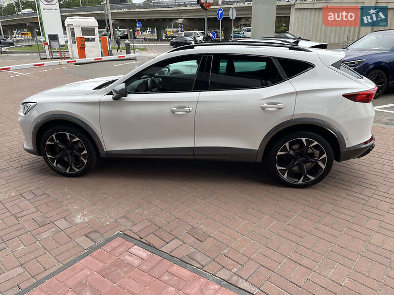 Внедорожник / Кроссовер Cupra Formentor 2024 в Киеве