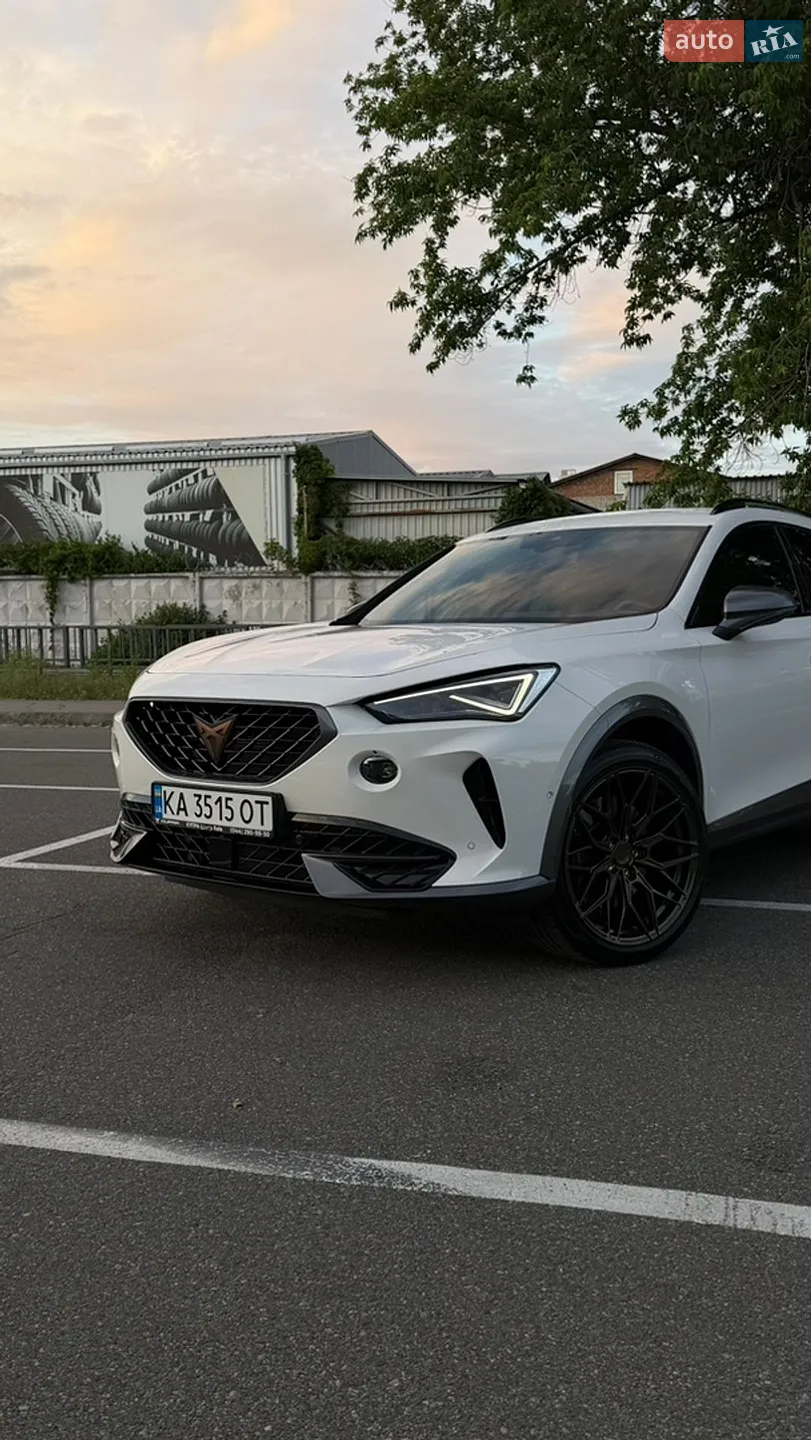 Cupra Formentor 2024 VIN VSSZZZKM3RR139872 фото оголошення 2 з 14
