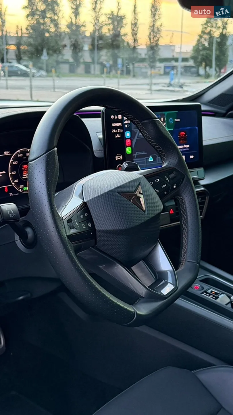 Cupra Formentor 2024 VIN VSSZZZKM3RR139872 фото оголошення 8 з 14