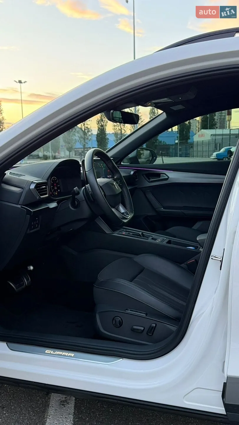 Cupra Formentor 2024 VIN VSSZZZKM3RR139872 фото оголошення 11 з 14