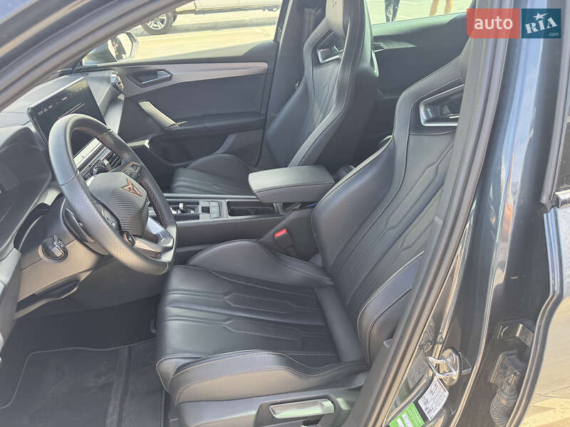 Универсал Cupra Leon Sportstourer 2023 в Киеве фото 16 Универсал Cupra Leon Sportstourer 2023 в Киеве
