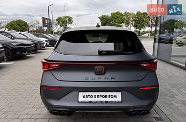 Хэтчбек Cupra Leon 2024 в 