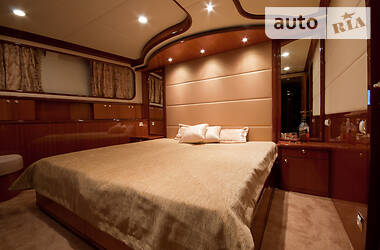 Моторная яхта Custom Line Custom Line 2011 в 