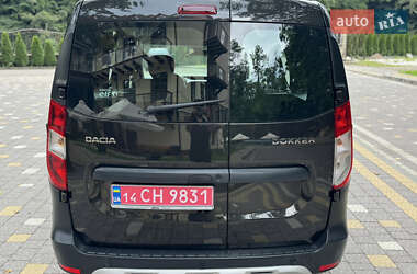 Минивэн Dacia Dokker Stepway 2018 в 