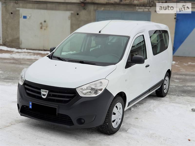 Минивэн Dacia Dokker 2014 в Коростене