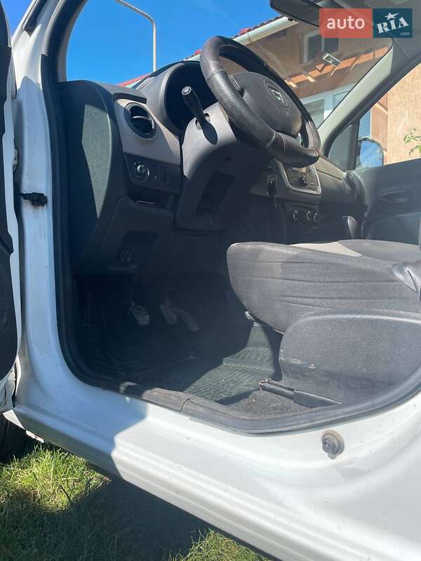 Минивэн Dacia Dokker 2014 в Коломые