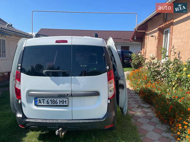 Минивэн Dacia Dokker 2014 в Коломые
